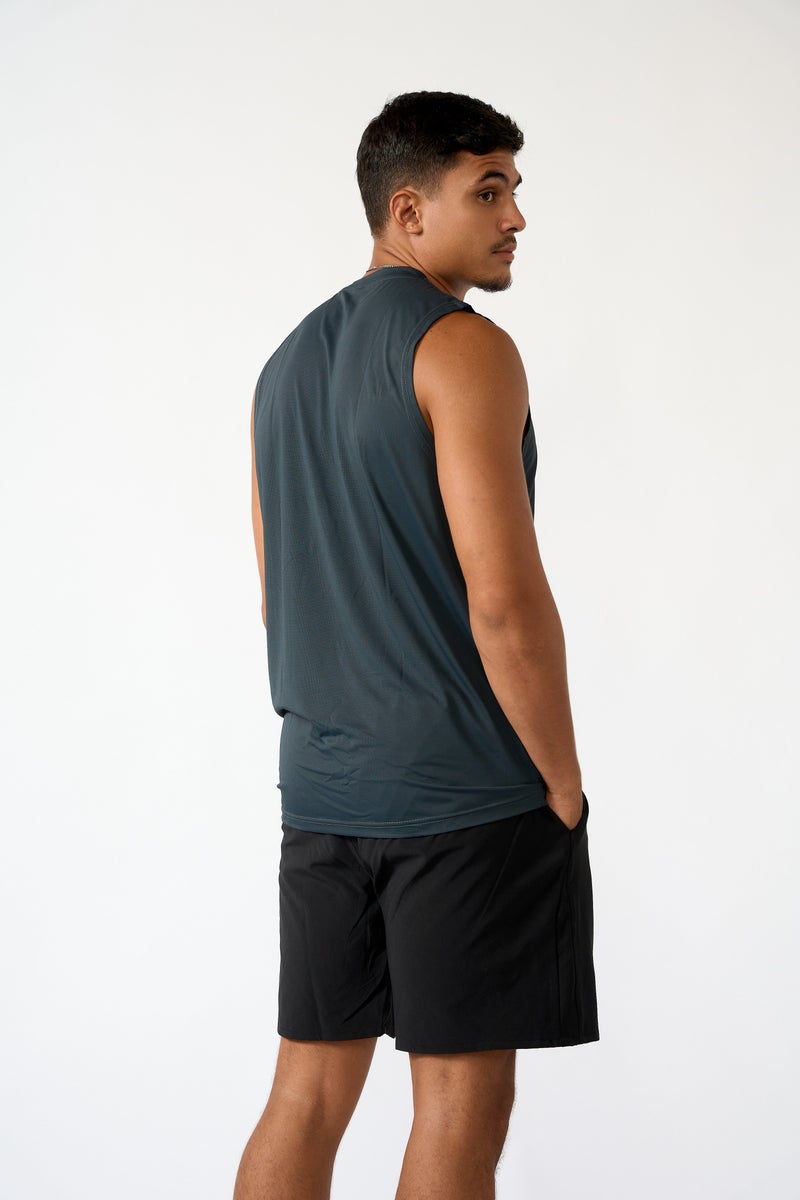 Beyond Men's Grey Sleeveless Top - Image 3
